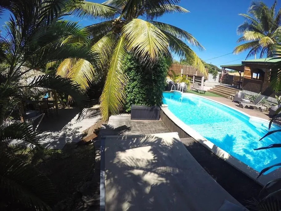 Rare : Bungalow Bois Avec Piscine Privee , Gite Ti Plaisir Le Moule Guadeloupe