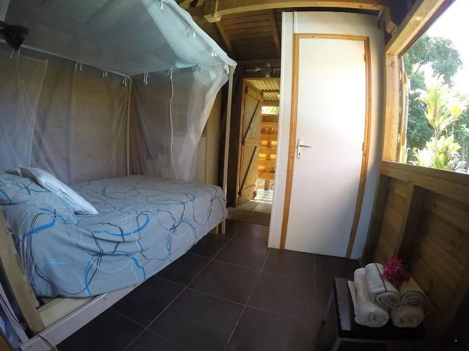 Rare : Bungalow Bois Avec Piscine Privee , Gite Ti Plaisir Le Moule